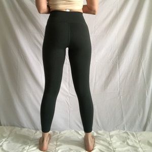 NWT Fabletics Forest Green High-Rise Powerhold 7/8 Leggings Size Small